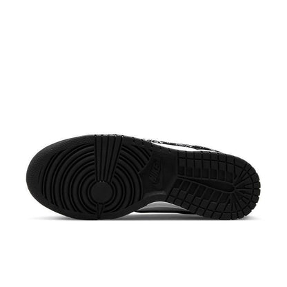 Nike Dunk Low &