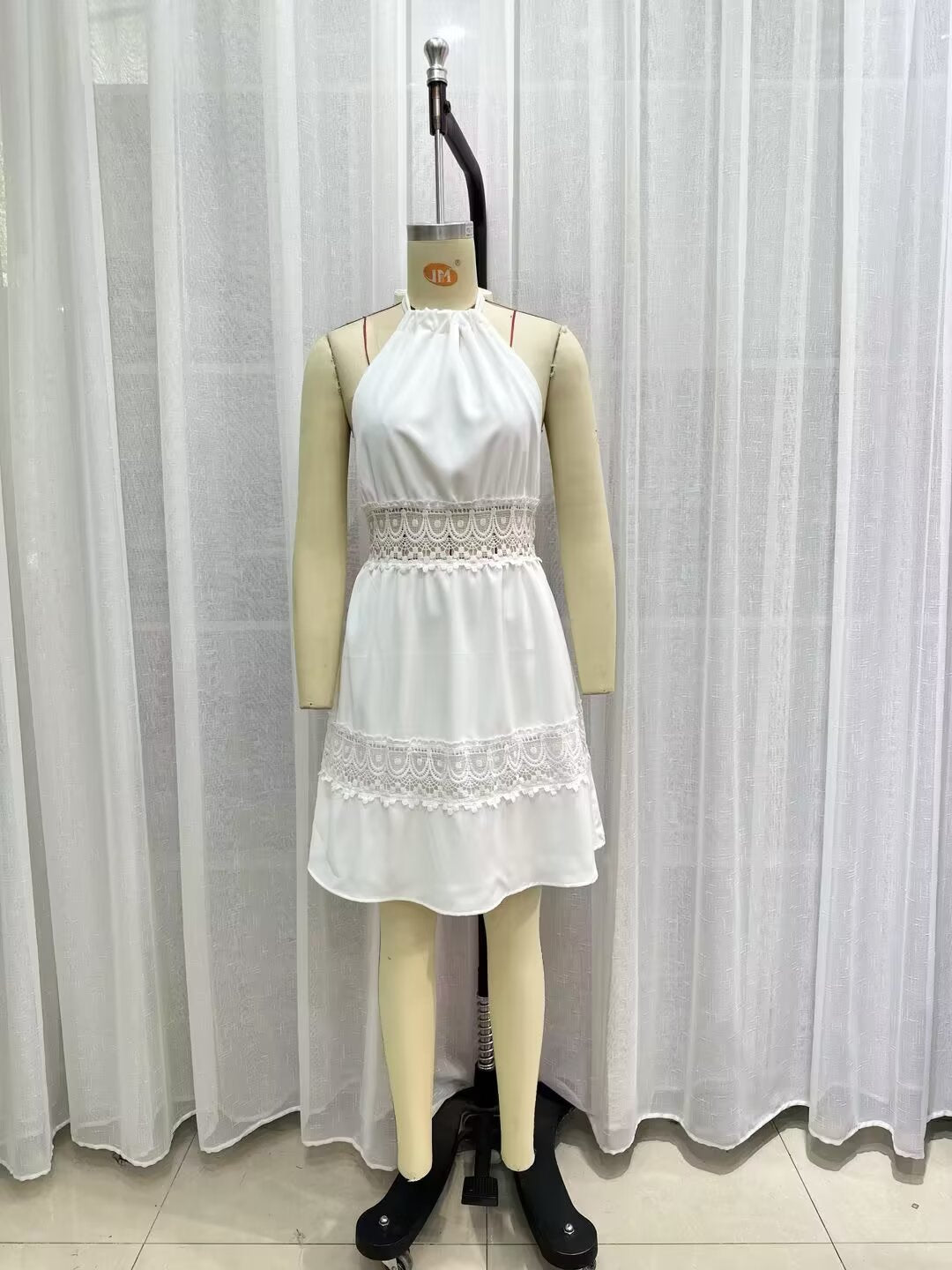Spring Simple Thin Lace Stitched Backless Maxi Dress
