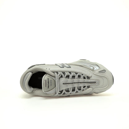 New Balance 1000 &