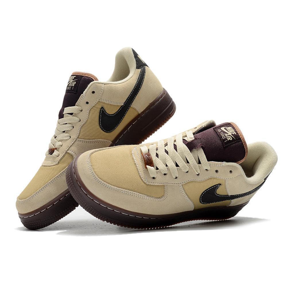 Nike Air Force 1 &