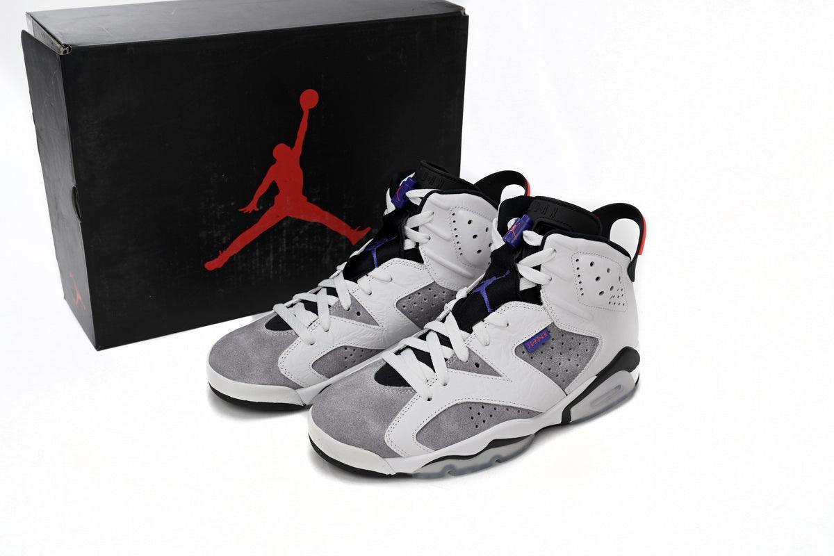 Air Jordan 6 Retro &