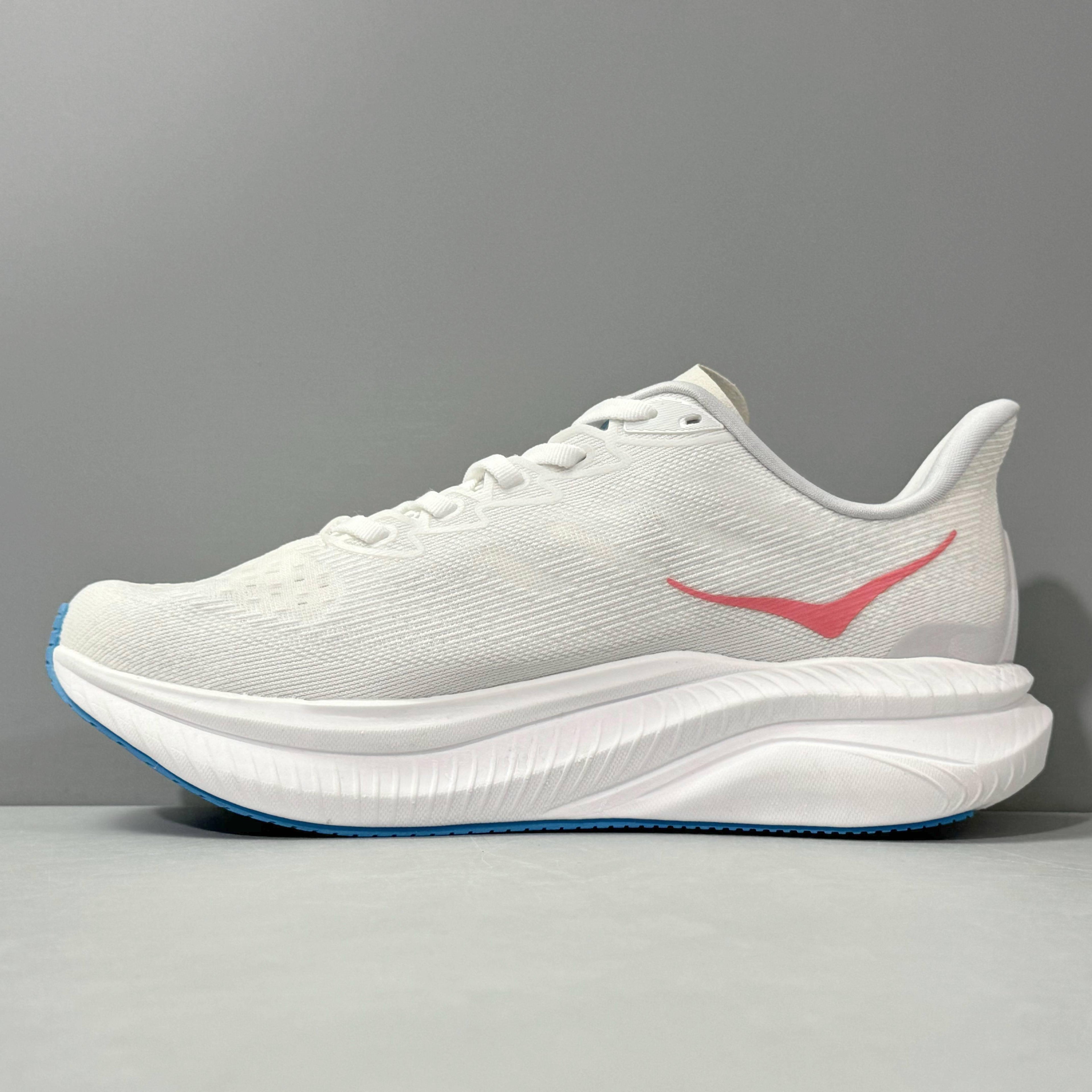 Hoka One One Mach 6 &