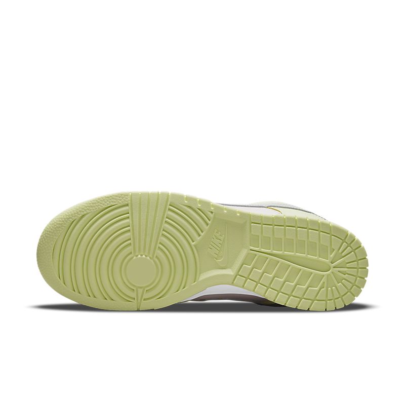Nike Dunk Low &