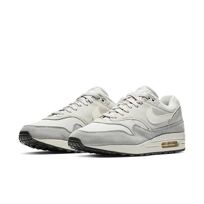 Nike Air Max 87 &