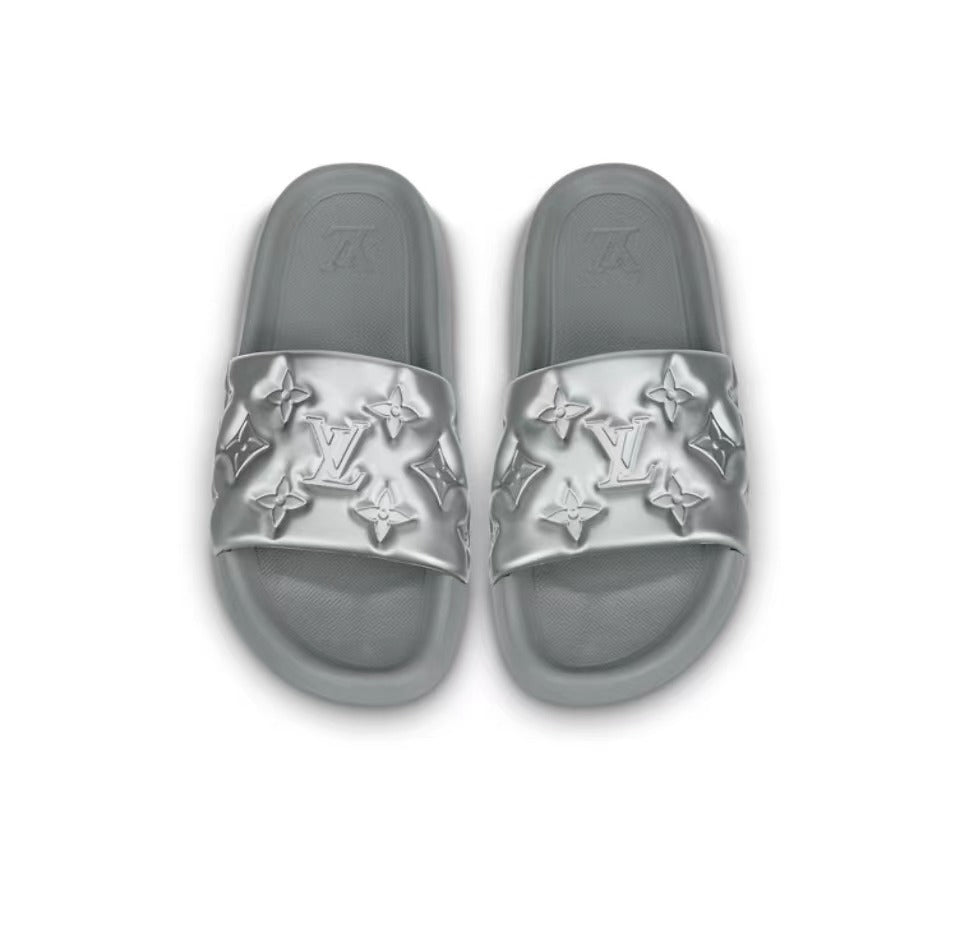 LOUIS VUITTON Waterfront Slide Slippers Men&