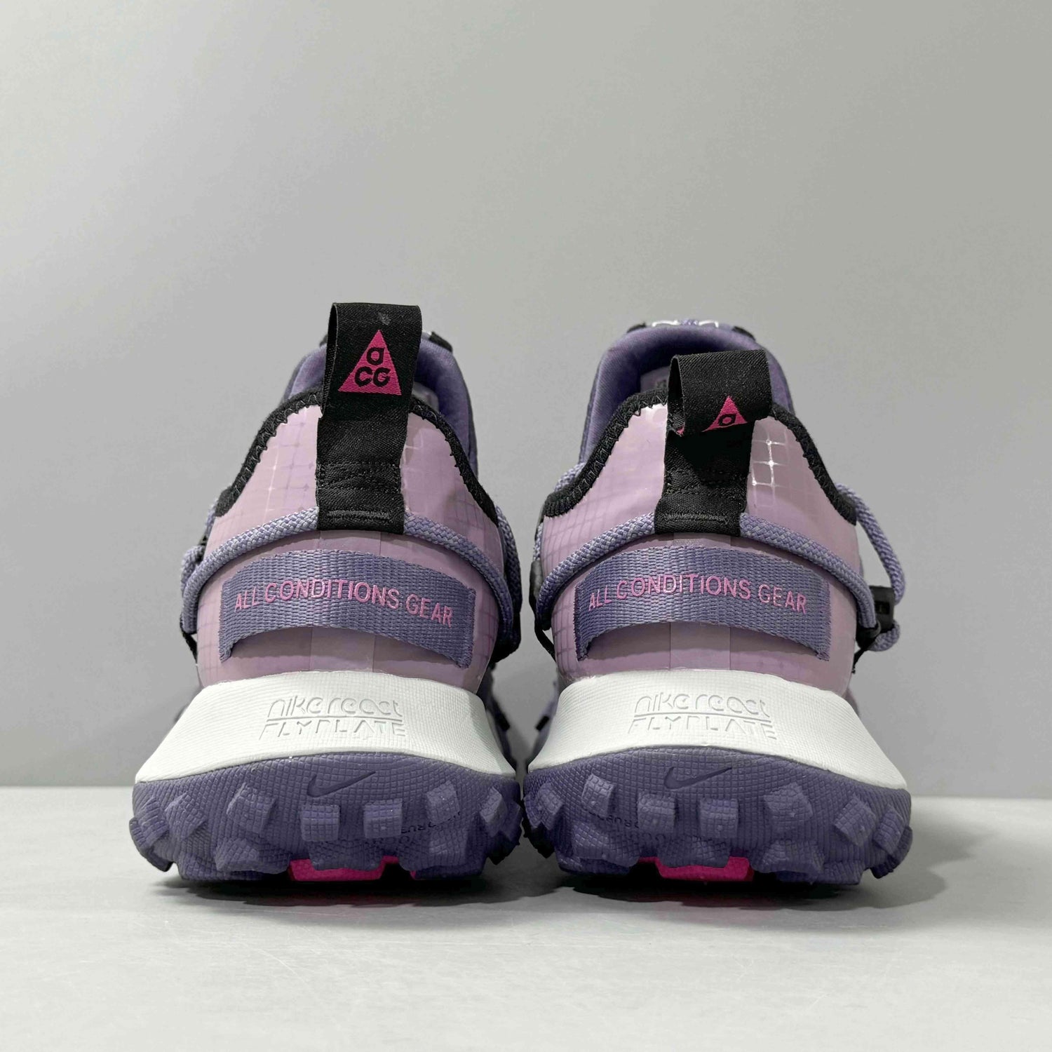 Nike ACG Mountain Fly Low SE &