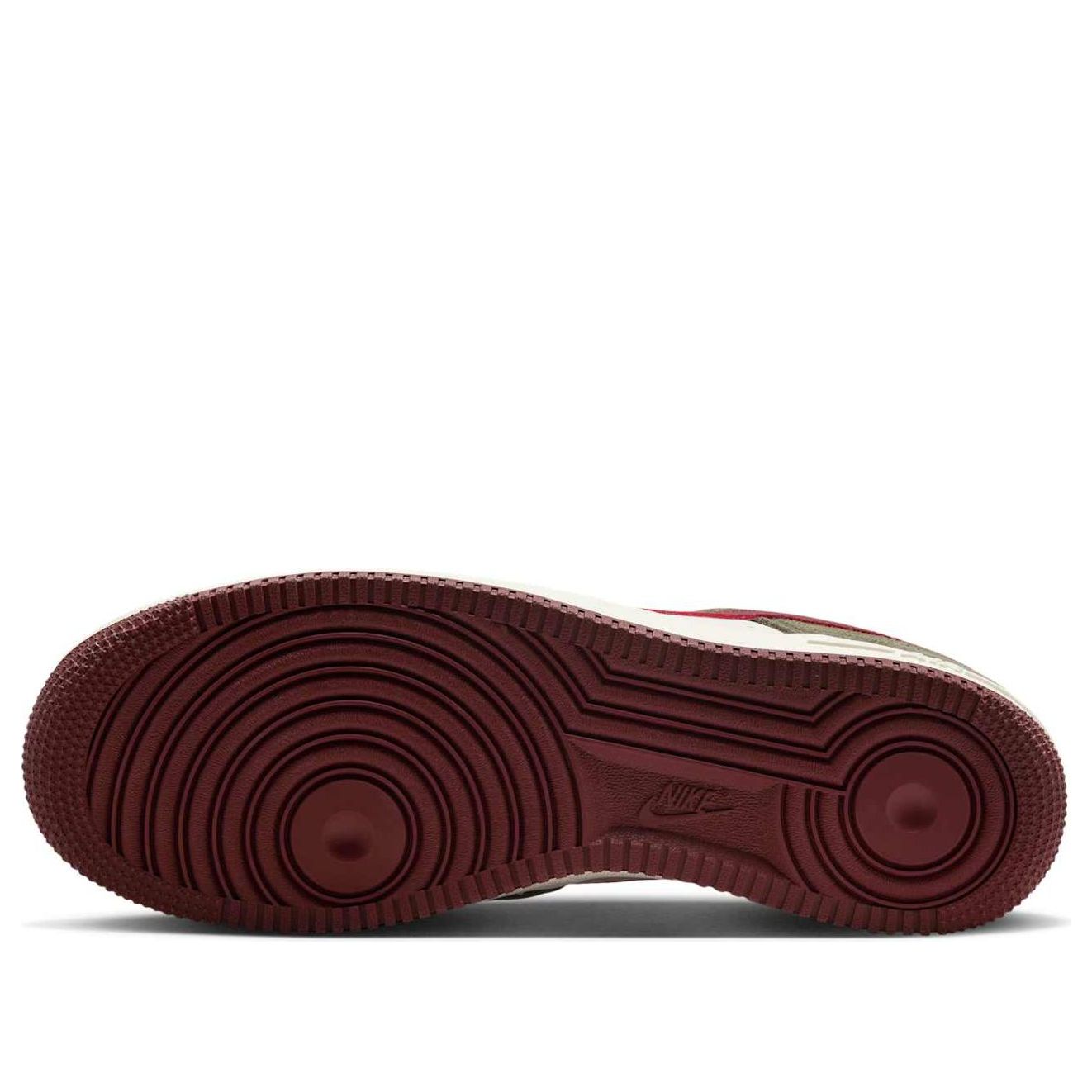 Nike Air Force 1 Low &
