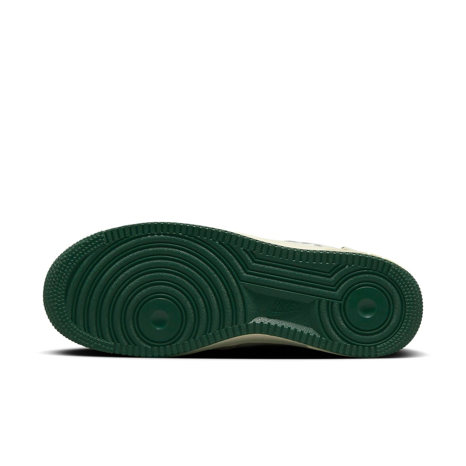 Nike Air Force 1 Low &