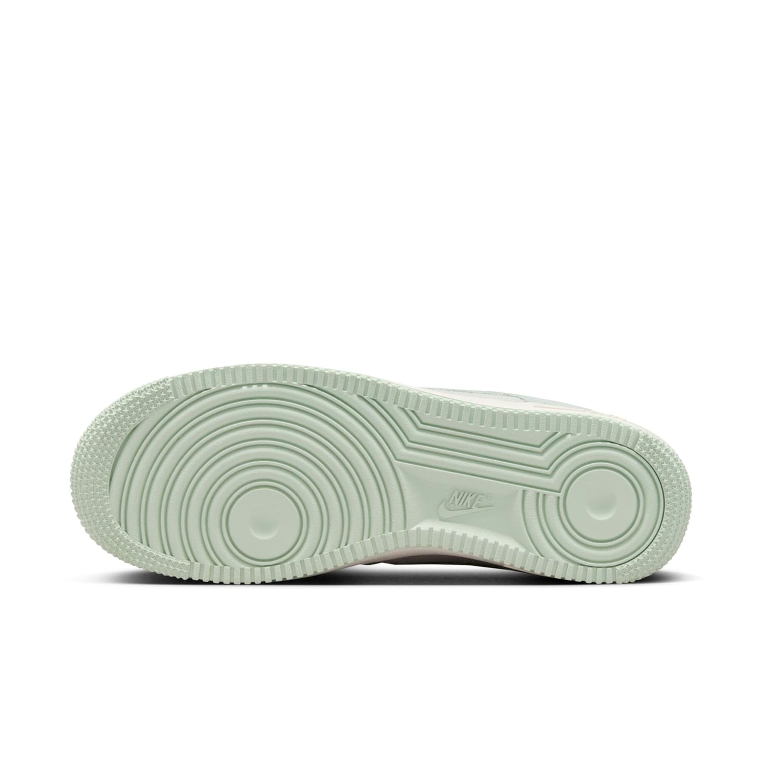 Nike Air Force 1 &