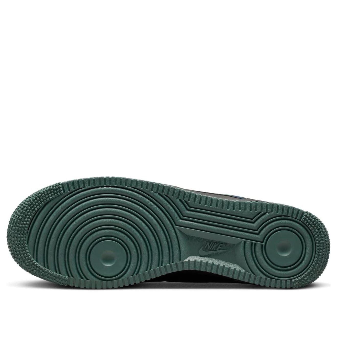 Nike Air Force 1 Low &