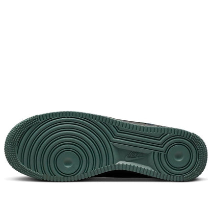 Nike Air Force 1 Low &