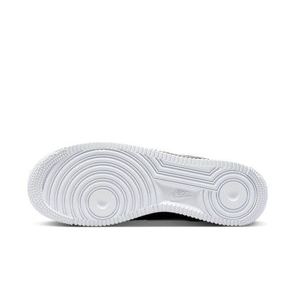 Nike Air Force 1 Low &