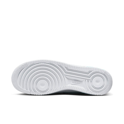 Nike Air Force 1 Low &
