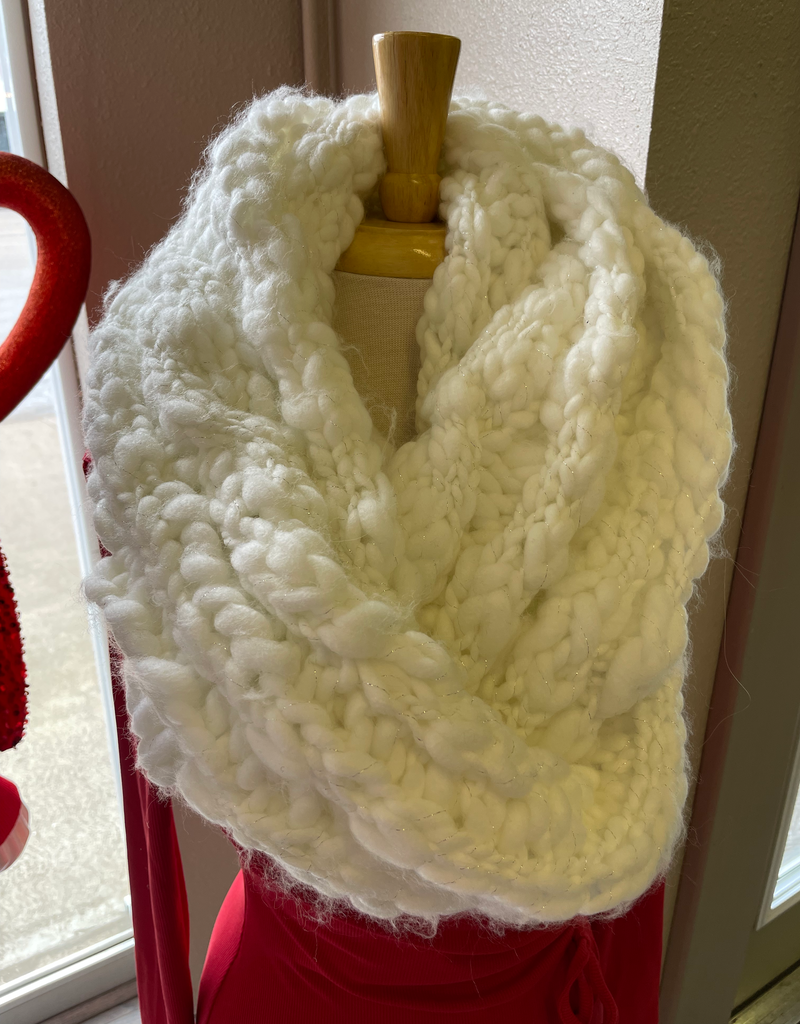 Chunky Knit Infinity Scarf