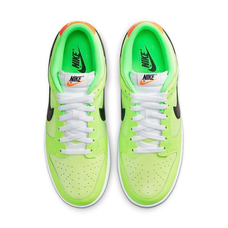 Nike Dunk Low &