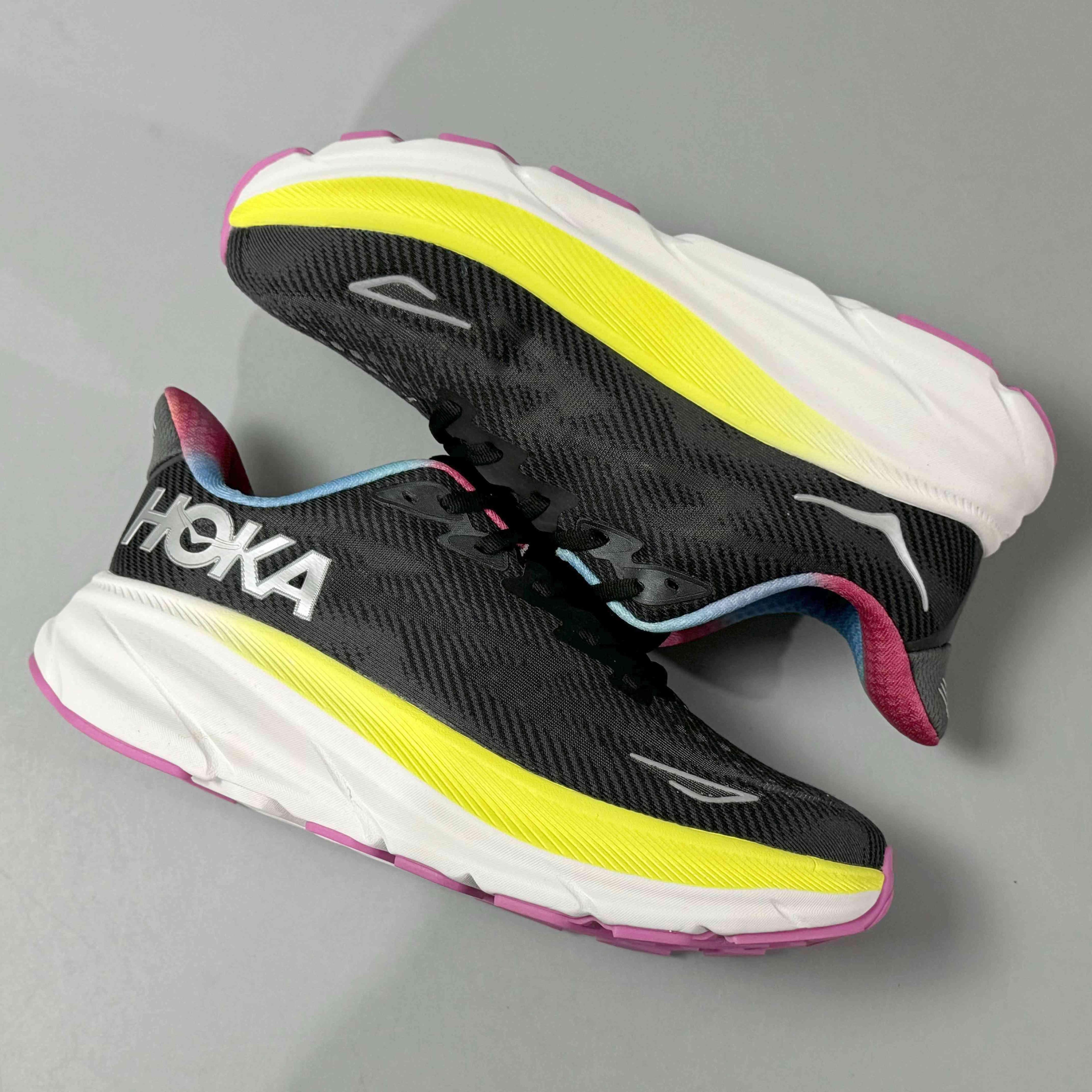 Hoka One One Clifton 9 &