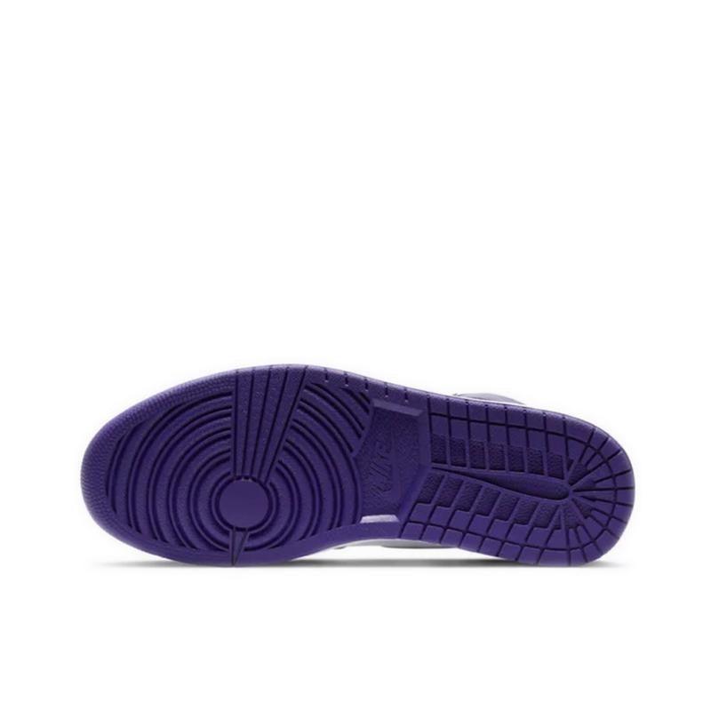 Air Jordan 1 Retro High &
