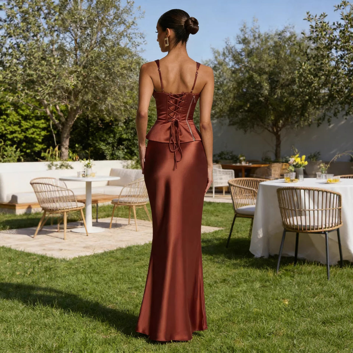 Fashionable, sexy, versatile pencil dress