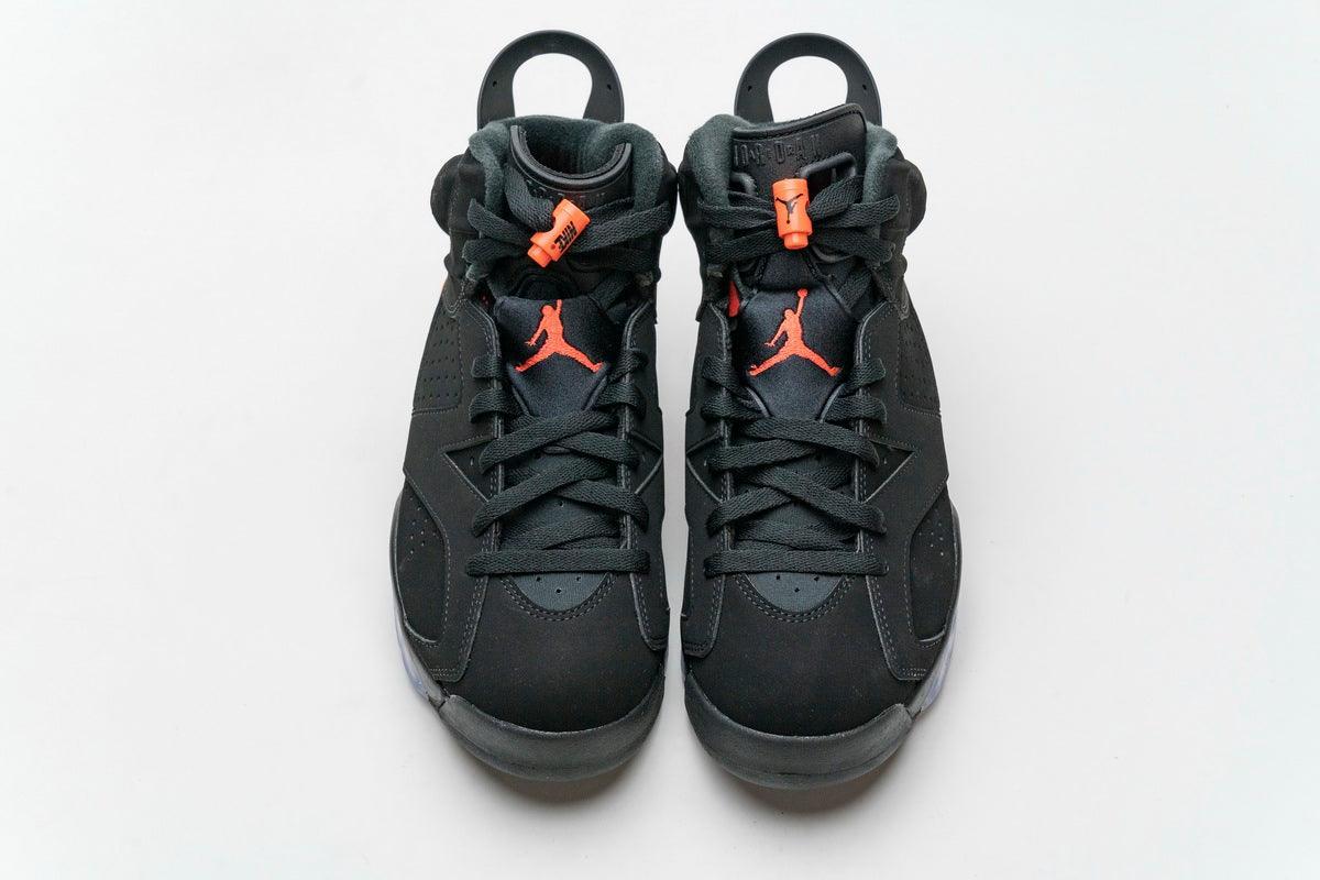 Air Jordan 6 Retro &