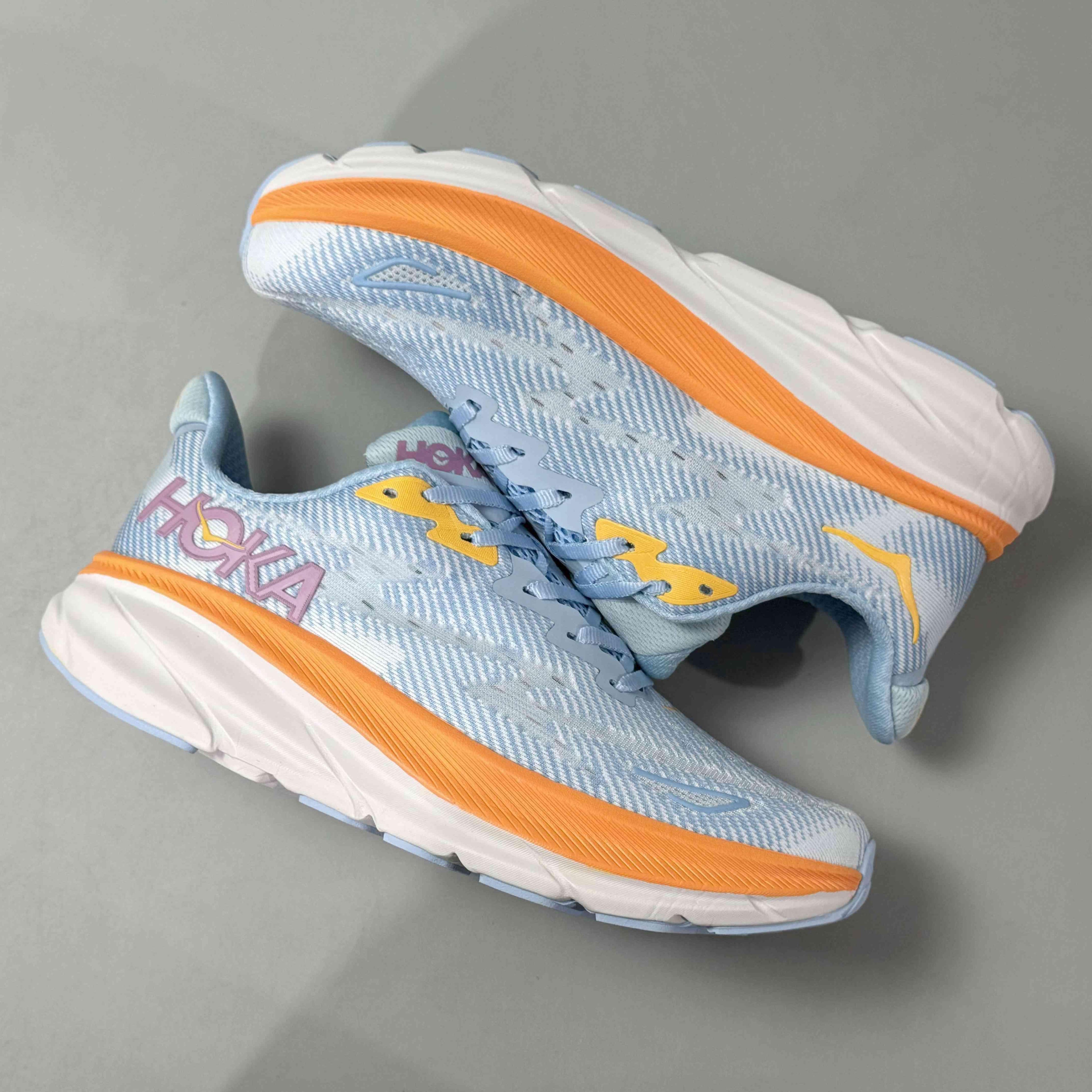 Hoka One One Clifton 9 &