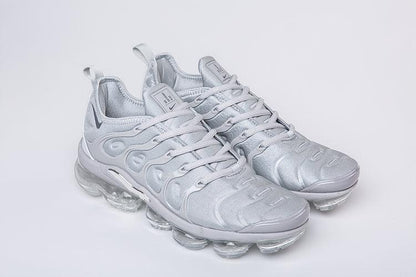 Nike Air VaporMax Plus &