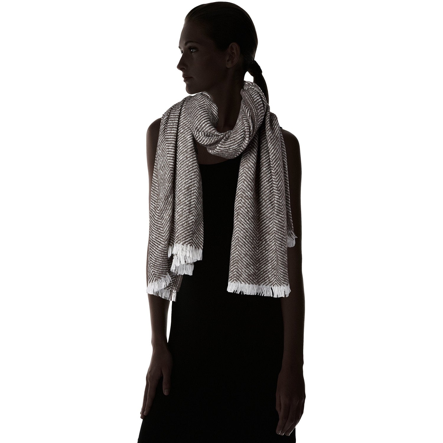 David &amp; Young Womens Herringbone Blanket Wrap, Black, One Size