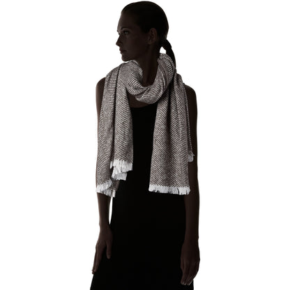David &amp; Young Womens Herringbone Blanket Wrap, Black, One Size