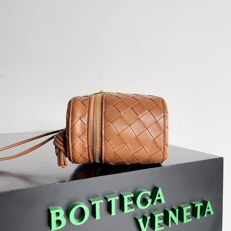 Bottega Veneta Small Vanity Case On Strap