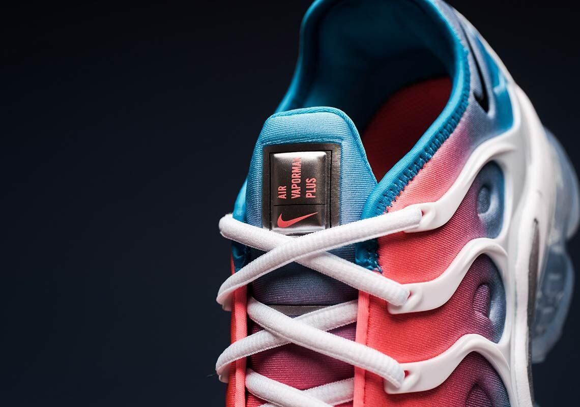 Nike Air VaporMax Plus &