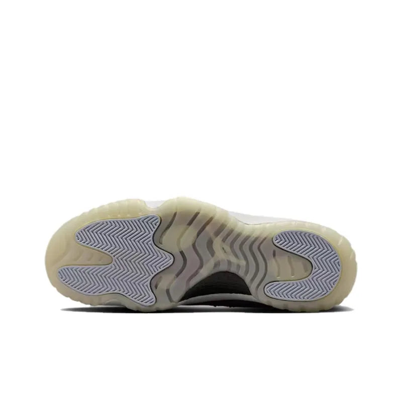 Air Jordan 11 Retro Low &