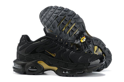 Nike Air Max Plus &