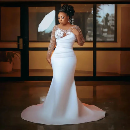 Elegant Strapless Lace Wedding Dress