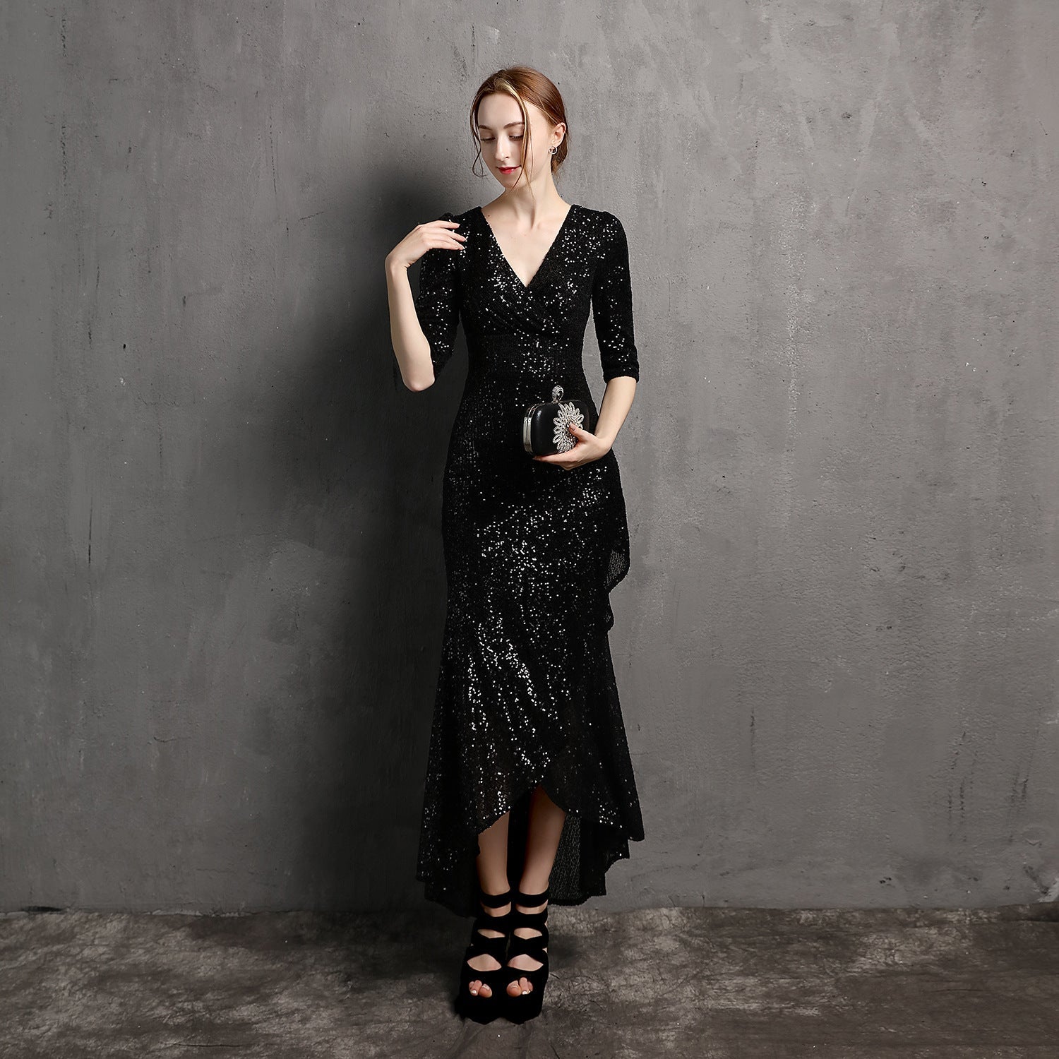 Langarm-V-Ausschnitt Midilanges formelles Kleid Perlenkleid Hochzeitsbankett Partykleid Abendkleid