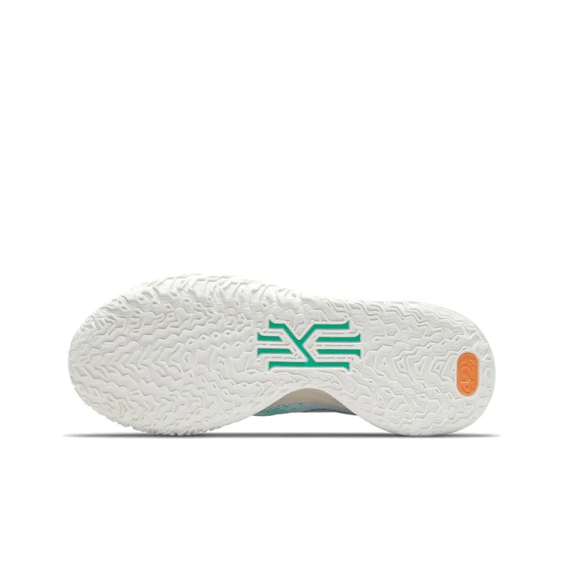 Nike Kyrie 7 &