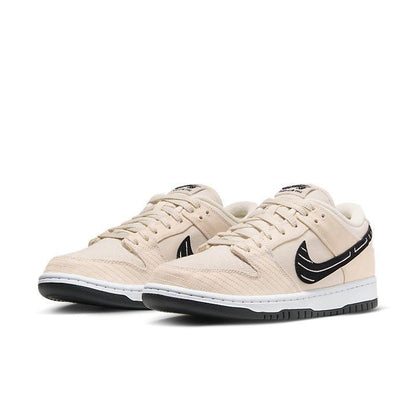 Nike SB Dunk Low &