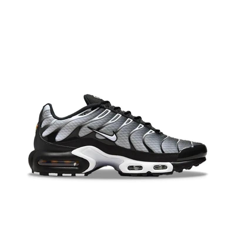 Nike Air Max Plus &