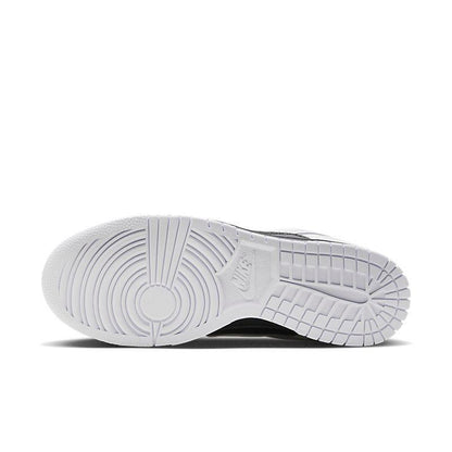 Nike Dunk Low &