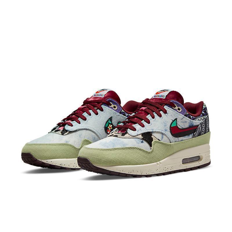 Nike Air Max 1 &