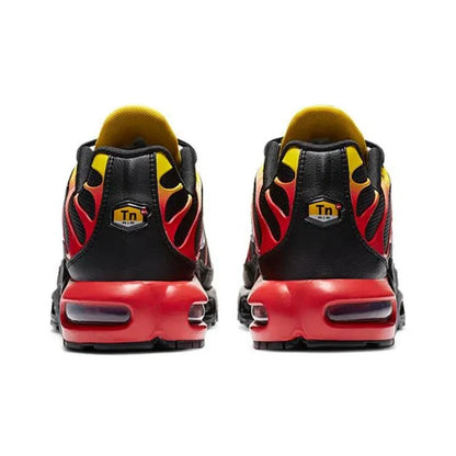 Nike Air Max Plus &