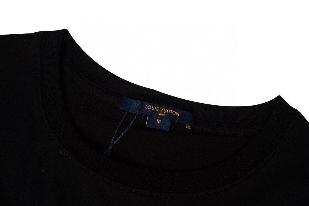Louis Vuitton T-Shirt Without Collar &