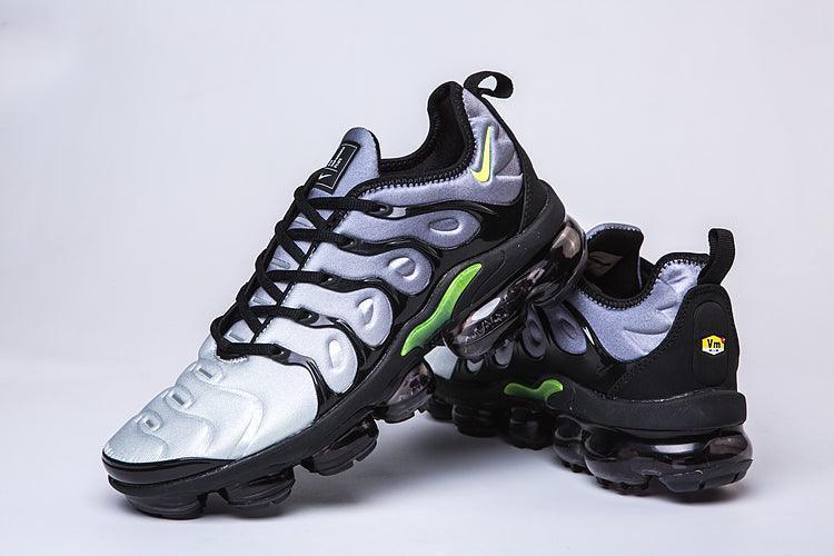 Nike Air VaporMax Plus &