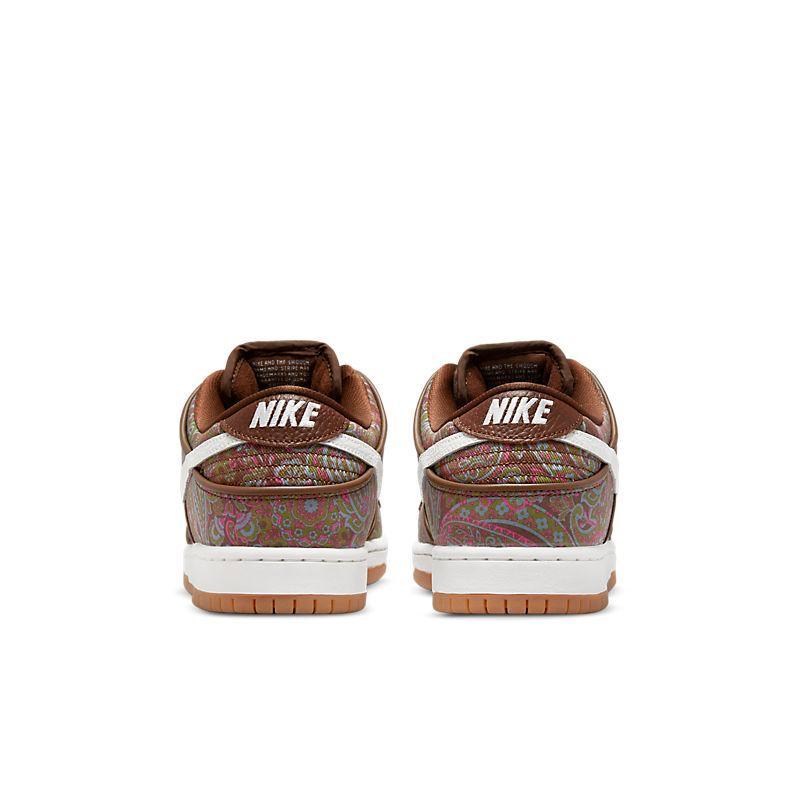 Nike SB Dunk Low Pro &