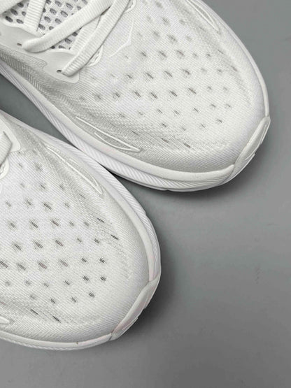 Hoka One One Clifton 9 &