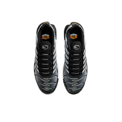 Nike Air Max Plus &