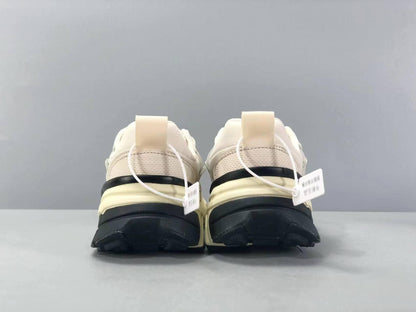 Nike V2K Run &