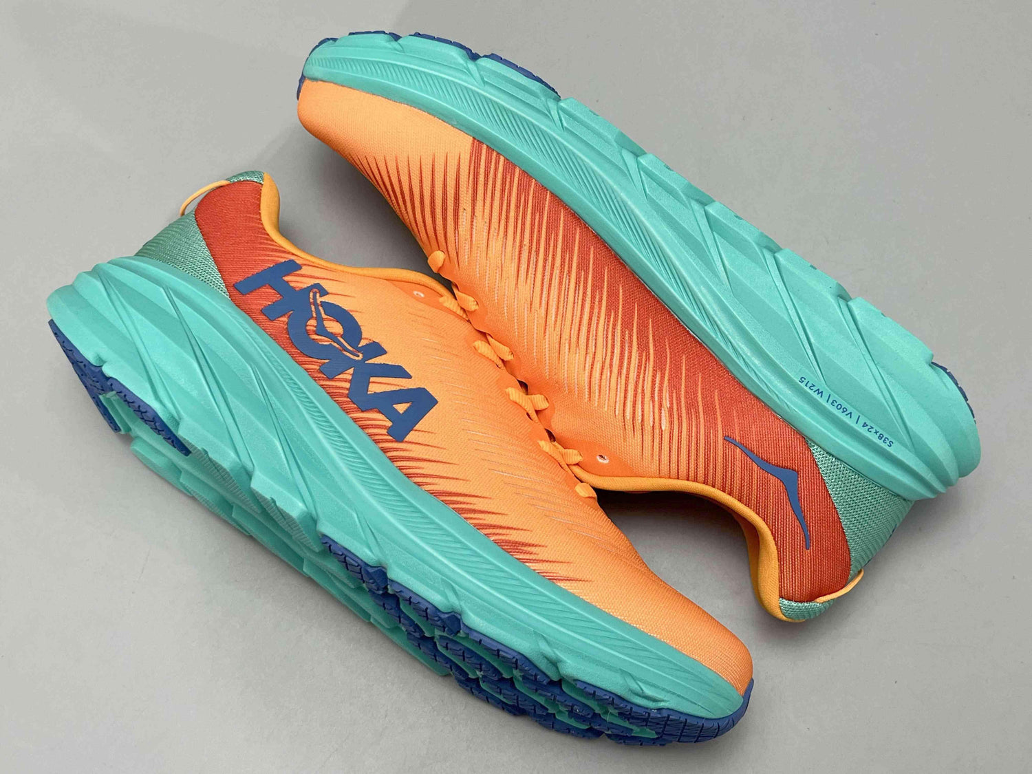 Hoka One One Rincon 3 &