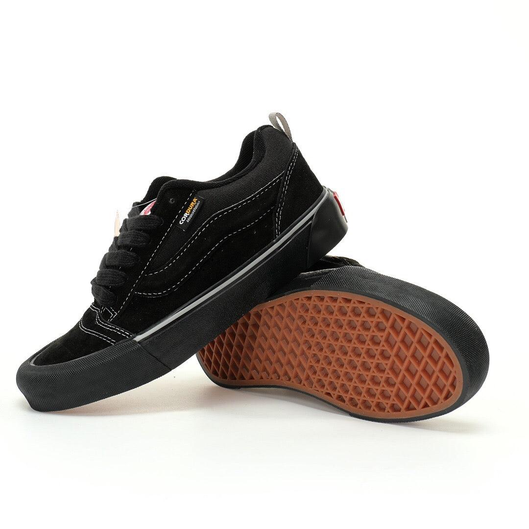 Vans Vault Knu-Skool VR3 LX "Black/Grey"