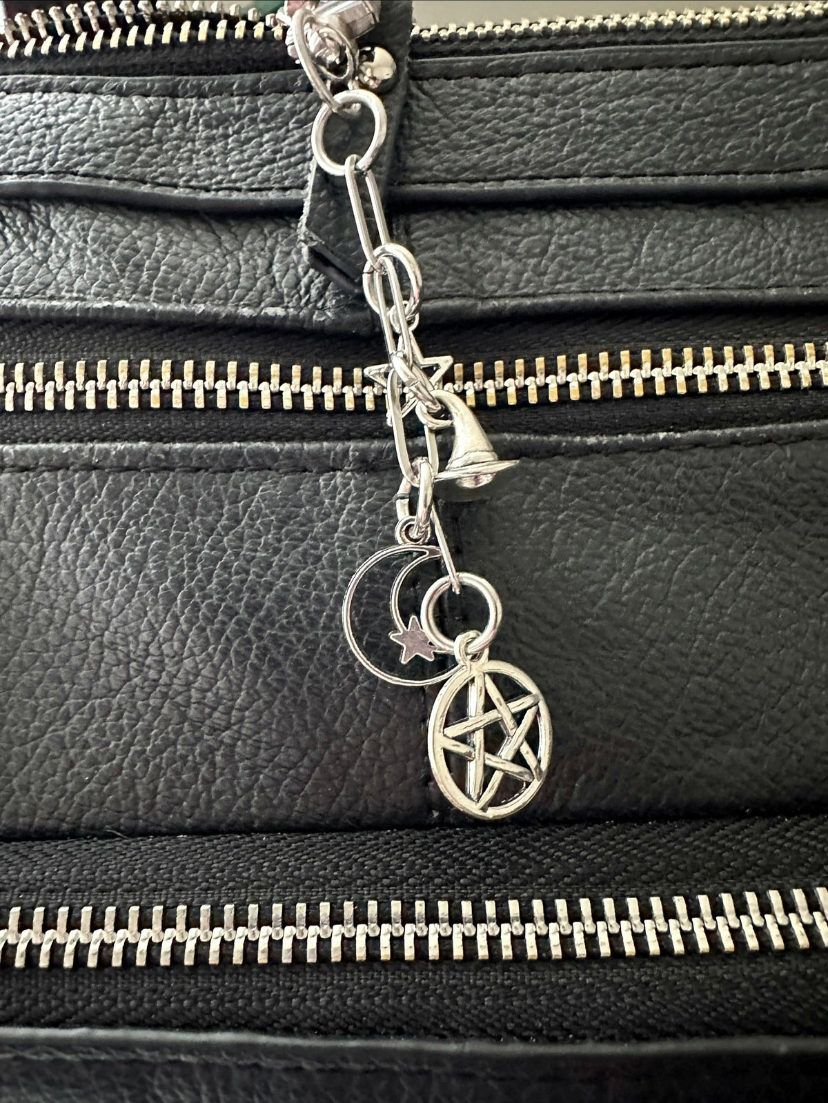 Witchy Bag Charm Keychain – Spooky Accessories for Witches, Goths &amp; Halloween Lovers