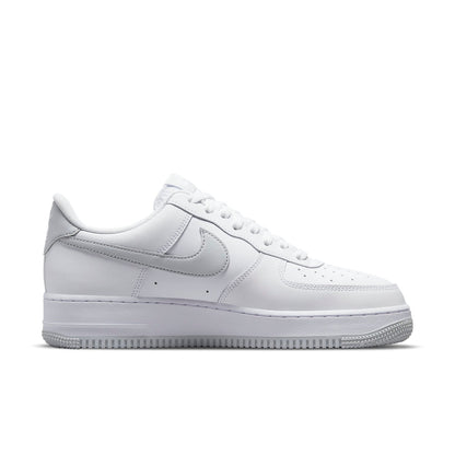 Nike Air Force 1 &