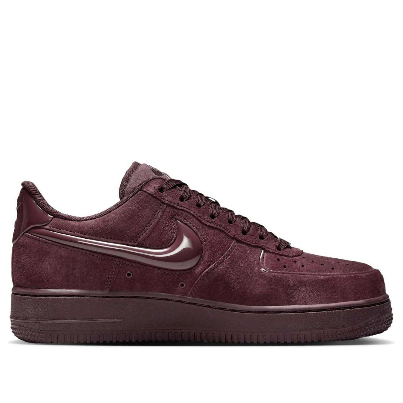 Nike Air Force 1 Low &